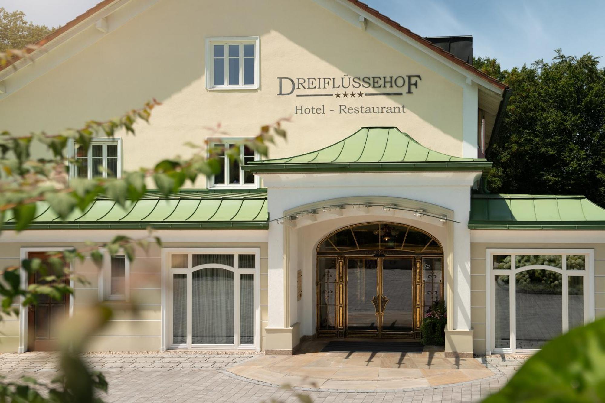 Hotel Dreifluessehof Passau Dış mekan fotoğraf